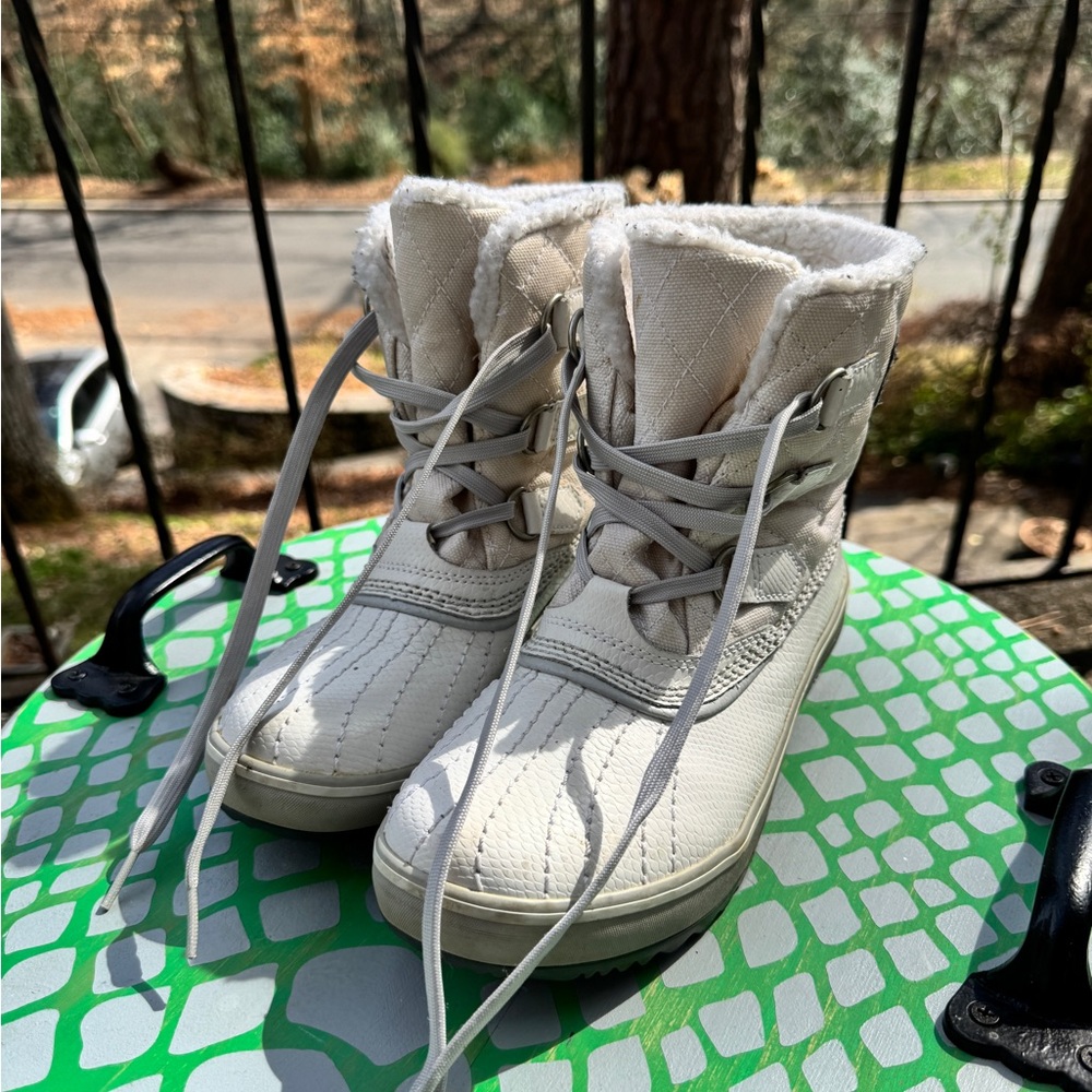 Sorel White Quilted Winter Boots